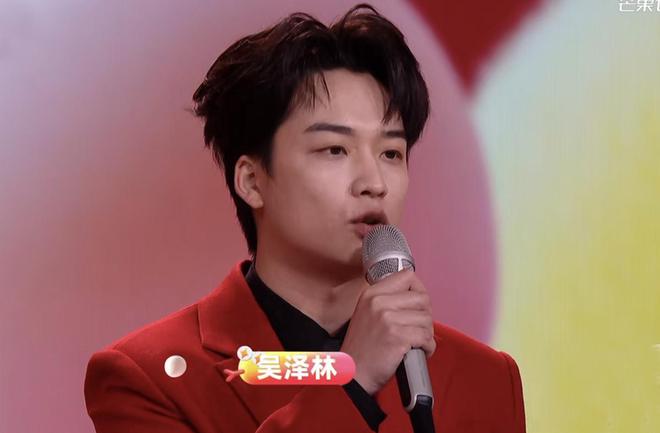 ：何炅撑门面刘烨咖位飞升杨迪被重用瓦力棋牌游戏元宵晚会折射主持新格局(图11)